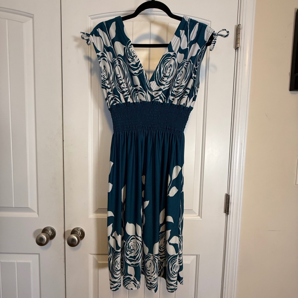 Jon & Anna Women Teal Blue Floral Rose Smocked Waist Midi Dress XL RN124183 - Picture 2 of 8